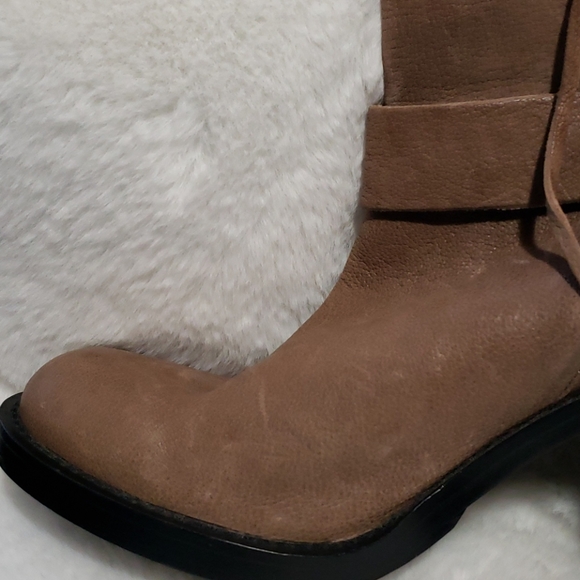 Vince Camuto skylas leather buckle boot - Picture 9 of 16